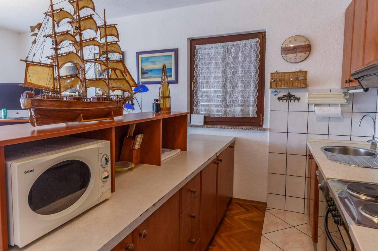 Apartman Mauro Malinska Exterior foto